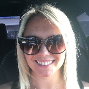 Meet your Posher, Jjenna